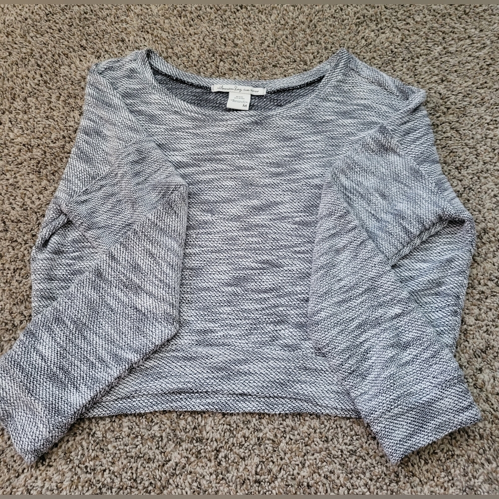 Gently Used Crop Sweater Size M